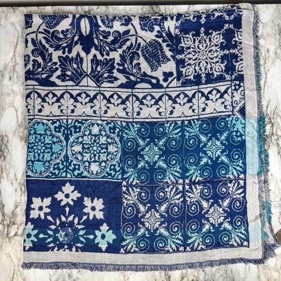 J. Jill Blue 46” X 46” Square Fringed Scarf Wrap Large Floral Geometric - Picture 5 of 8